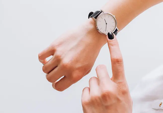 ORS mag je gebruiken zolang de diarree of het overgeven duurt. Maar raadpleeg zeker een arts als het langer dan drie dagen aanhoudt.