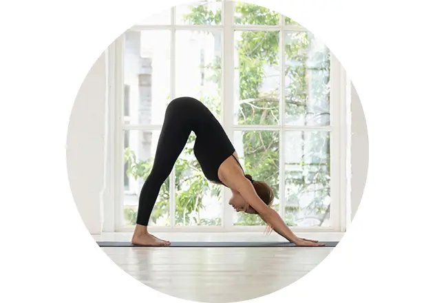 Doe stretchoefeningen of yoga