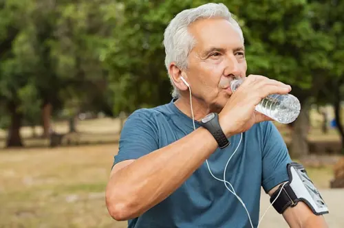 Calcium in je bloed verlagen door voldoende water drinken