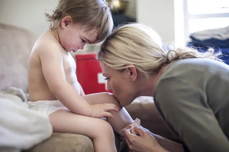 Hirudoïd is aangewezen voor de preventie en behandeling oppervlakkige tromboflebitis en adjuvansbehandeling van hematomen, kneuzingen, zwellingen en oedemen. 