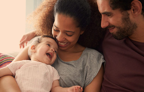 Le Conseil Supérieur de la santé recommande aux enfants de 0 à 6 ans 400 I.E. de vitamine D toute l'année.