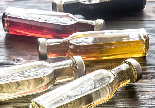 On essaie souvent de traiter les poux avec du vinaigre, mais ce n’est pas efficace.