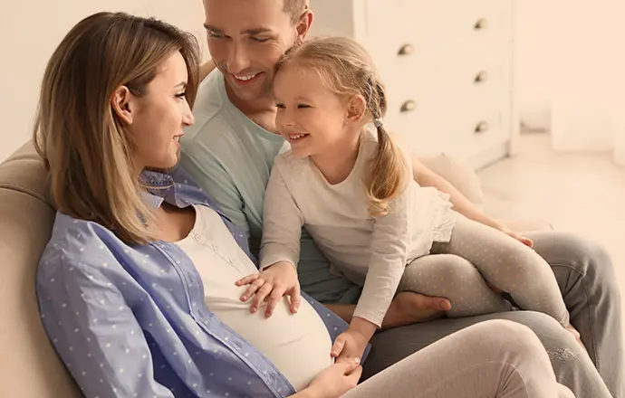 Pour renforcer les os de votre bébé à naître, un supplément de vitamine D aide.