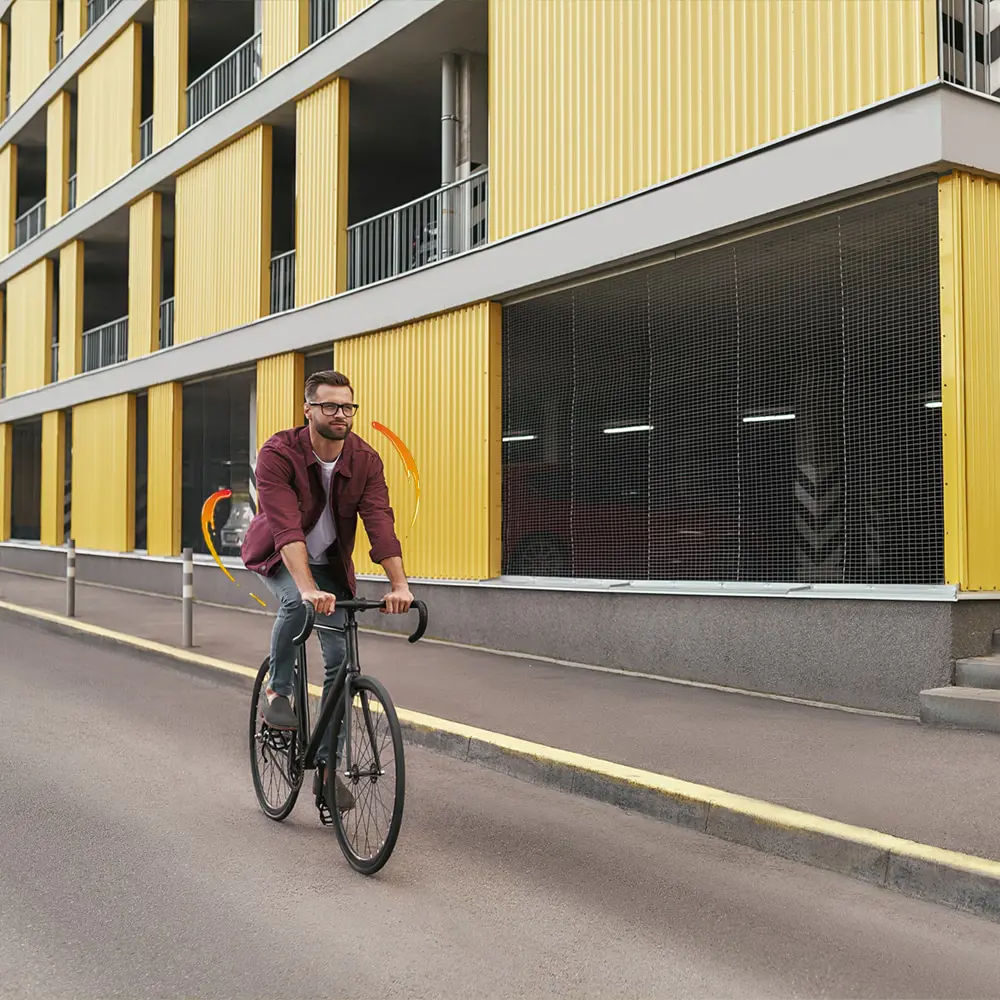 Je levensstijl aanpassen kan helpen om pijnvrij te bewegen. Voldoende bewegen, zoals bijvoorbeeld je zoveel mogelijk verplaatsen met de fiets.