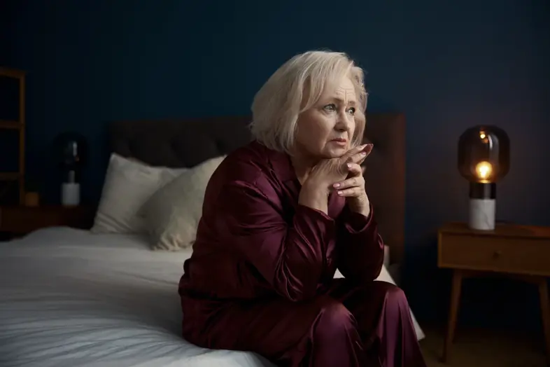 Verlaging van oestrogeen en progesteron kan slaapproblemen veroorzaken.