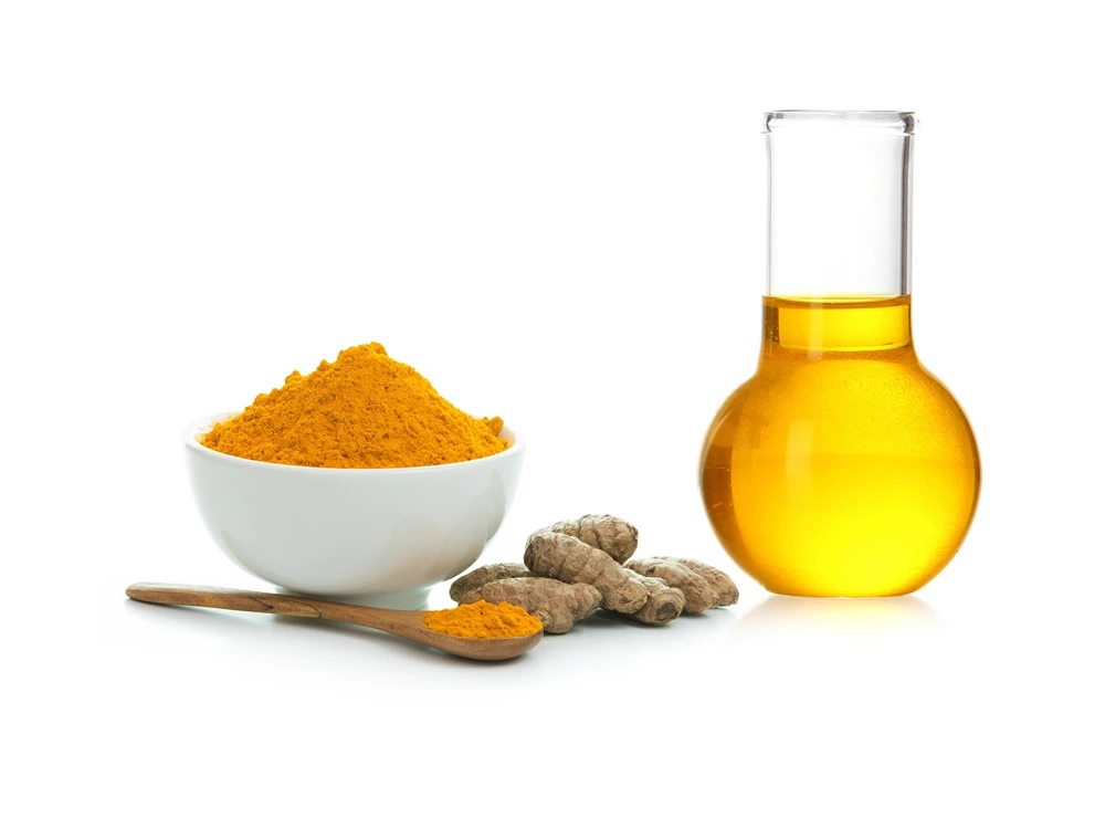 Parce que le curcuma en poudre ne se dissout pas dans l’eau, l’extrait de curcumine du curcuma est difficile à absorber par l’organisme.